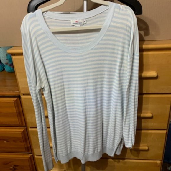 Vineyard Vines Blue and white  striped sweater - Picture 3 of 8